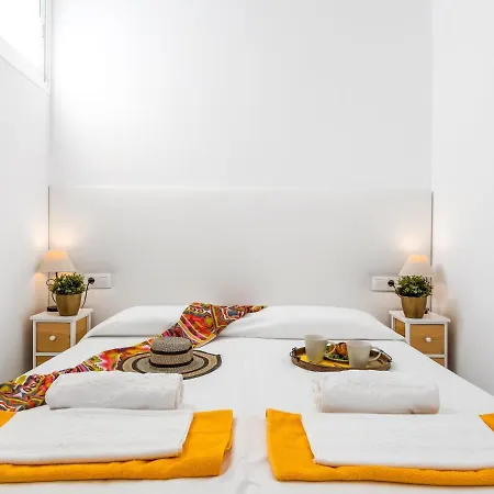 536b Cozy 1 Bedroom, Pool, Terrace, Sun Lounger דירה אדחה