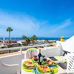 536b Cozy 1 Bedroom, Pool, Terrace, Sun Lounger Апартаменты *
